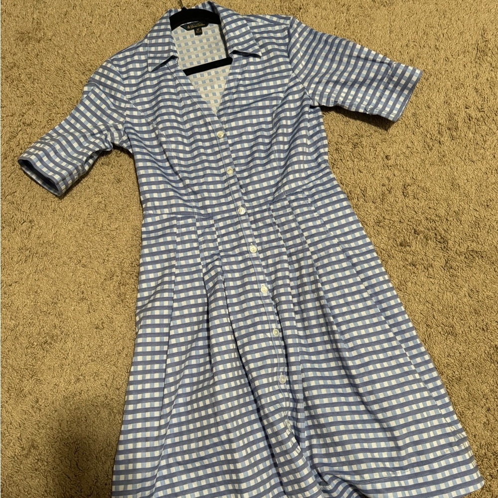 Brooks Brother beautiful white and blue dress